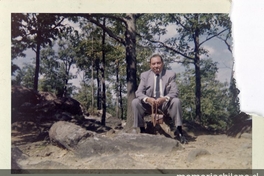 Rosamel del Valle en Bear Mountain, New York, 1960