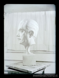Escultura de Claudio Arrau: perfil de cabeza, hacia 1940