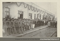 Pie de Foto: Brigada de Obreros de la Cruz Roja de Parral. Chile, 1922