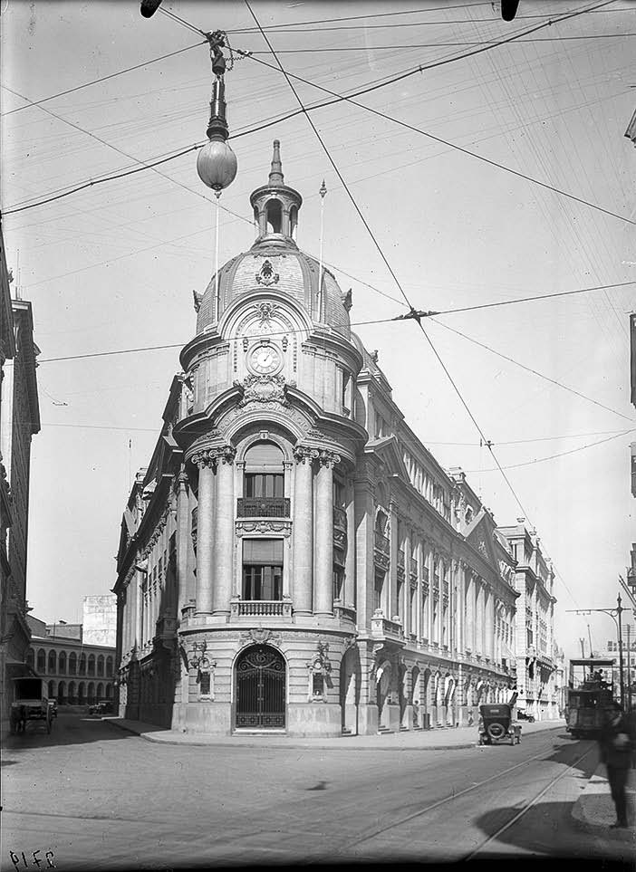 Pie de foto: Edificio de la Bolsa de Comercio, 1920