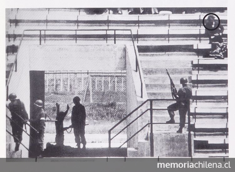 estadio nacional de chile 1973 ile ilgili gÃ¶rsel sonucu