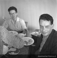 Sergio Vodanovic junto a su mujer Betty Johnson