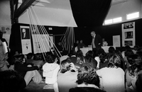 Godofredo Iommi en una clase de Taller de Amereida en el Instituto de Arte de la PUCV