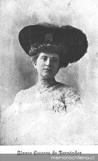 Blanca Lecaros de Fernández, hacia 1900