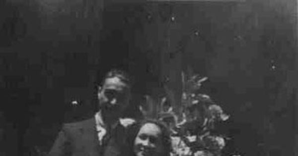 Óscar Castro junto a su esposa Isolda Pradel