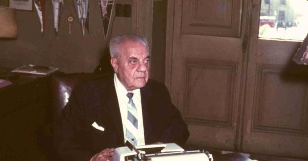 Rafael Maluenda en su oficina de El Mercurio