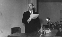 Roque Esteban Scarpa en su Incorporación a la Academia Chilena de la Lengua, 1952