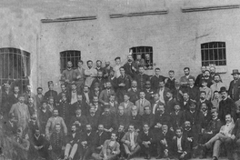 Prisioneros políticos durante la Guerra Civil de 1891, en la cárcel de Valparaíso
