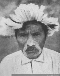 Vigilante yámana en ceremonias de iniciación, hacia 1920