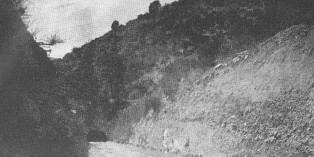 Salida del túnel del canal Mallarauco, 1922