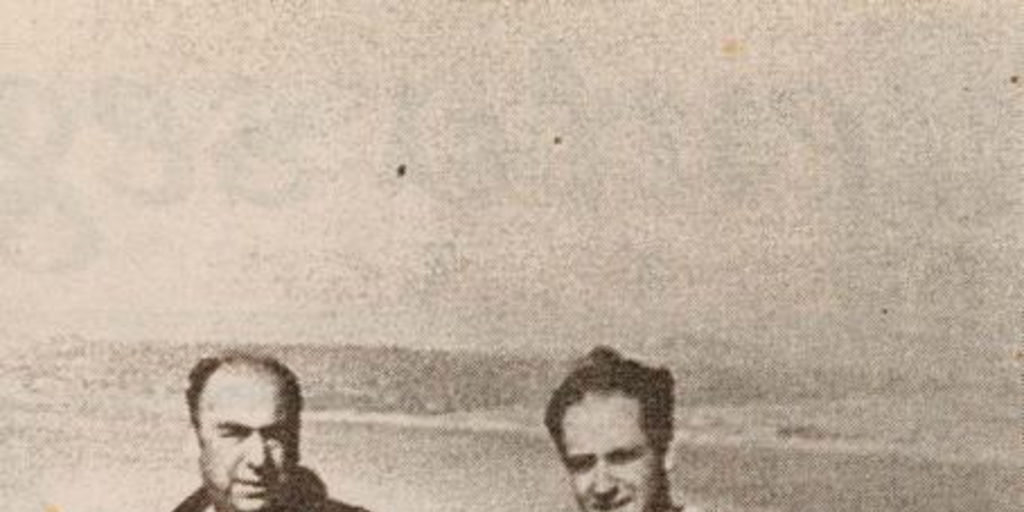 Jorge Edwards junto a Pablo Neruda