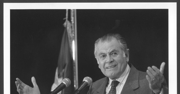 Patricio Aylwin Azócar, Presidente de la República, 1990-1994