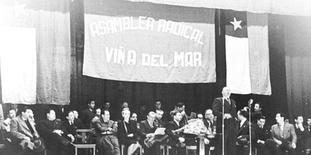 Asamblea Radical en Viña del Mar. Habla Gabriel González Videla