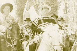 Eduardo Frei a caballo en el sur, hacia 1960