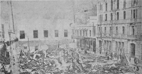 El Teatro Politeama de Santiago incendiado en 1908