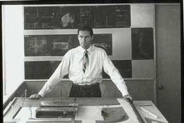 Emilio Duhart en su estudio, 1951