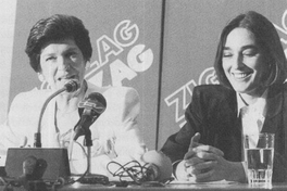 Raquel Correa y Elizabeth Subercaseaux durante el lanzamiento de su libro Ego Sum Pinochet
