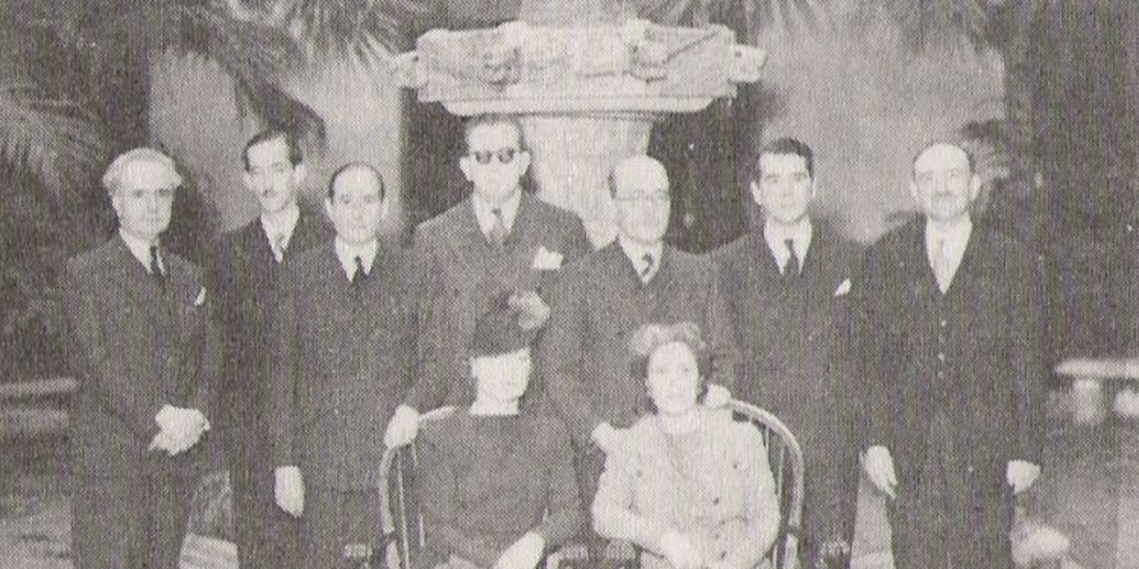 Domingo Santa Cruz y los profesores chilenos Carlos Humeres y Eugenio Pereira Salas y Sra., en el Palacio de la Unión Panamericana, 30 de enero de 1941