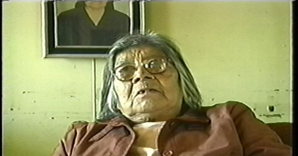 Fotograma de película "La última huella", 2002