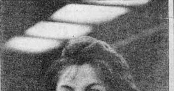Lucy Neira como Elvira en la obra Las tres pascualas, abril de 1991