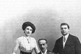 Joaquín Díaz Garcés junto a esposa, hijos y padre, Roma, 1908