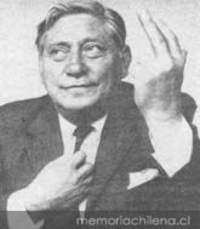 Mario Bahamonde, uno de los principales impulsores de la literatura nortina, década de 1970