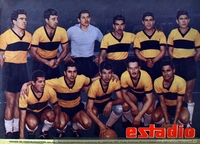 Equipo de Ferrobadmington que participa en la competencia profesional de fútbol, 1955