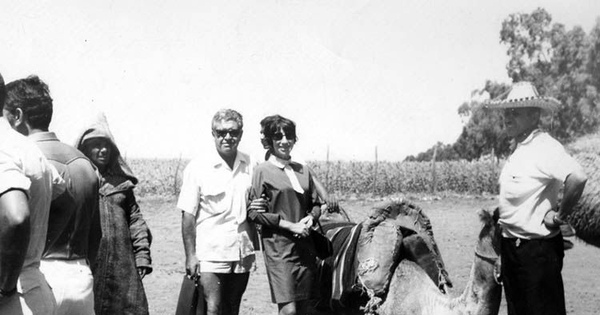 Luis Hernández Parker junto a su esposa, María Inés Solimano, 1973