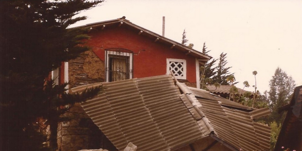 Vivienda destruida por el terremoto, Las Cruces, marzo de 1985