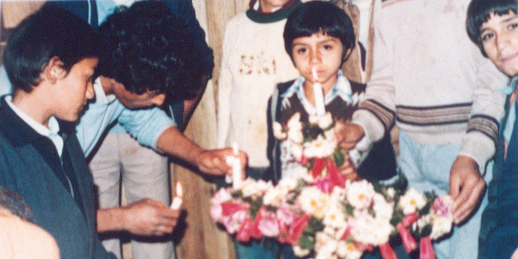 Niños alrededor de la Cruz, Penco, Concepción, 1986
