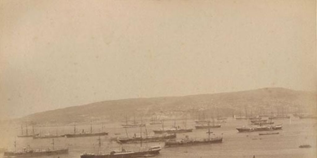 Vista general de la bahía de Valparaíso