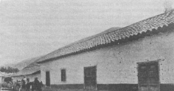 Exterior y patio de la casa de Manuel Montt en Petorca, hacia 1900