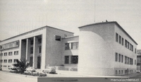 Vista general de la ex Escuela de Derecho de la Universidad de Chile en Valparaíso, 1977