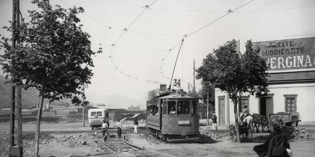Tranvía en calle Bustamante con Providencia, 1927