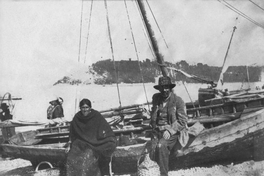 Lugareños en Chiloé, hacia 1950