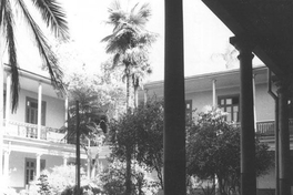 Vista del antiguo patio del Instituto Nacional :  1964