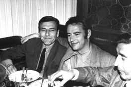 Jorge Teillier junto a Rubén Campos Aragón y Rolando Cárdenas