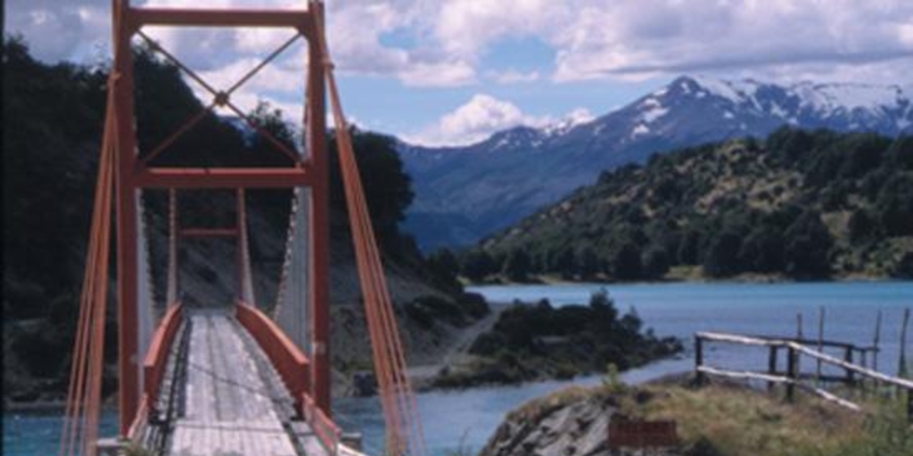 Desagüe del lago General Carrera, Aysén, 2001