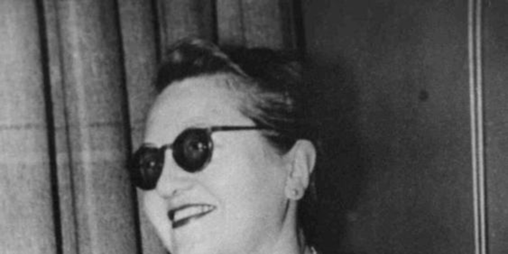 Marta Brunet hacia 1947