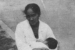 Mujer y su hijo en la calle, 1932