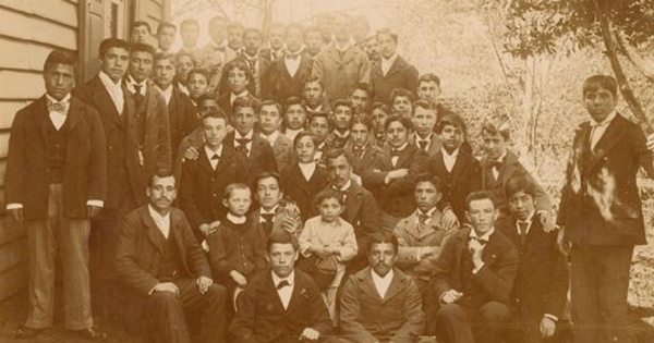 Alumnos de la Escuela Normal de Valdivia, 1895