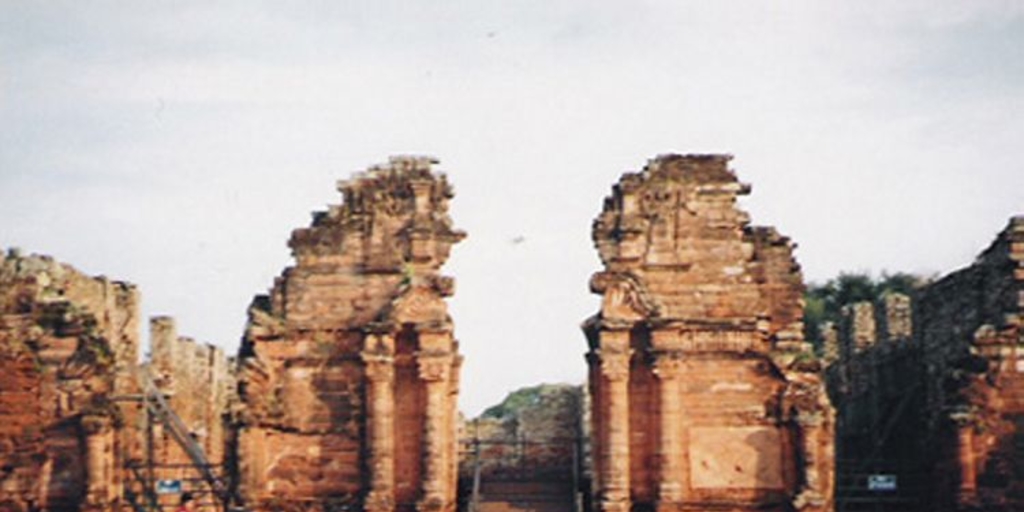 Ruinas Jesuíticas de La Misión de San Ignacio Miní, Argentina, 1998
