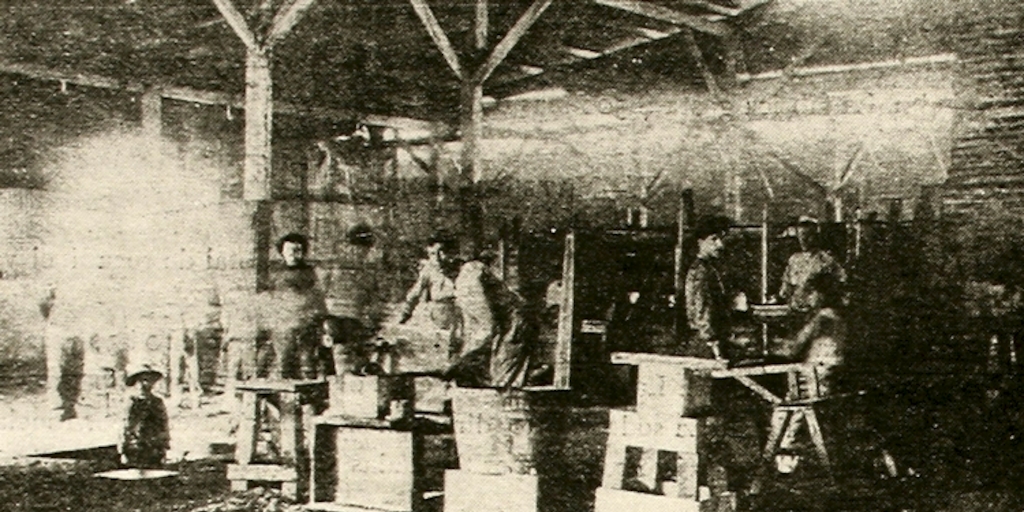 Hornos de fundición de la Fábrica Nacional de Vidrios, 1903
