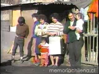 Chile 12 millones: [750 mil familias allegadas], 1988 [video]