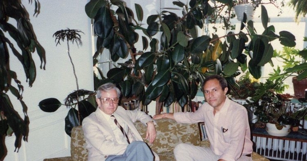 Juan Lémann junto al compositor estadounidense Jacob Druckman, Nueva York, 1981